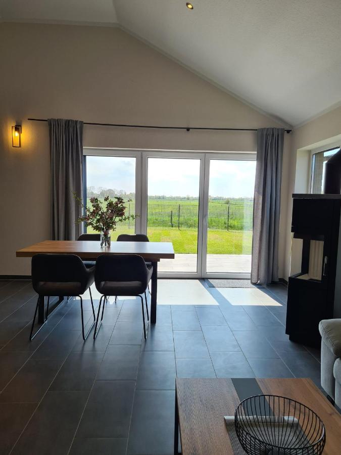 Watt'N Blick - Hundefreundliches Ferienhaus Mit Ausblick Ueber Die Wiesen Bis Zum Deich Schweiburg Exteriör bild